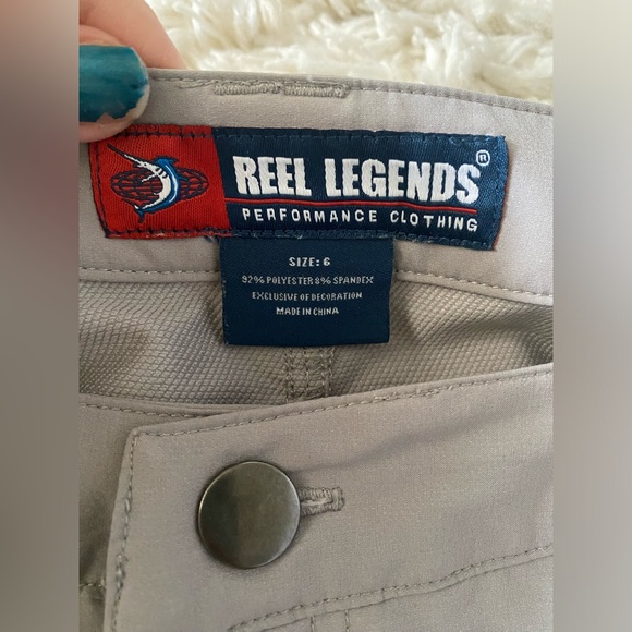 Size 6 Reel Legends Women’s Gray Capris - Picture 7 of 7